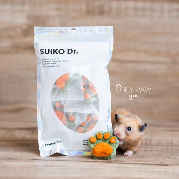 Load image into Gallery viewer, SUIKO&#39; Dr. : Freeze-Dried Bear Claw Chew Toy
