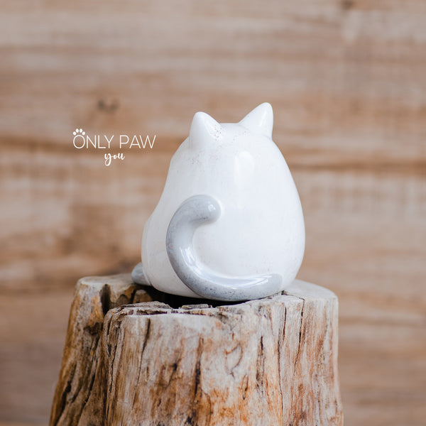 Load image into Gallery viewer, Cat ceramic hideout for hamsters &amp; rodents
